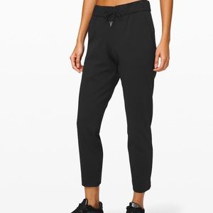 Lululemon On the Fly 28” Pant - Black, Size 8
